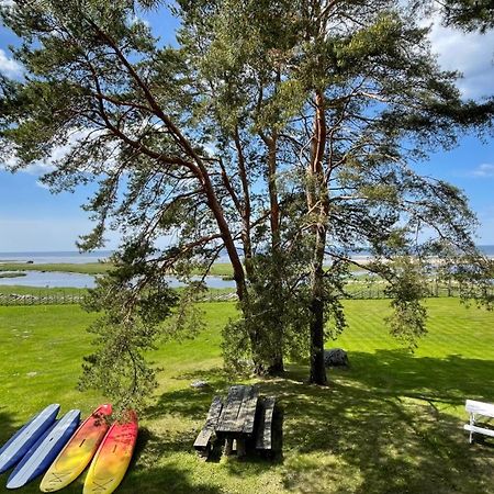 Kosmonautika Puhkekeskus Hotel Kabli Exterior foto